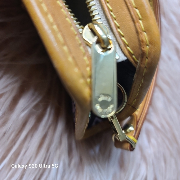 LOUIS VUITTON BAG - Picture 3 of 9